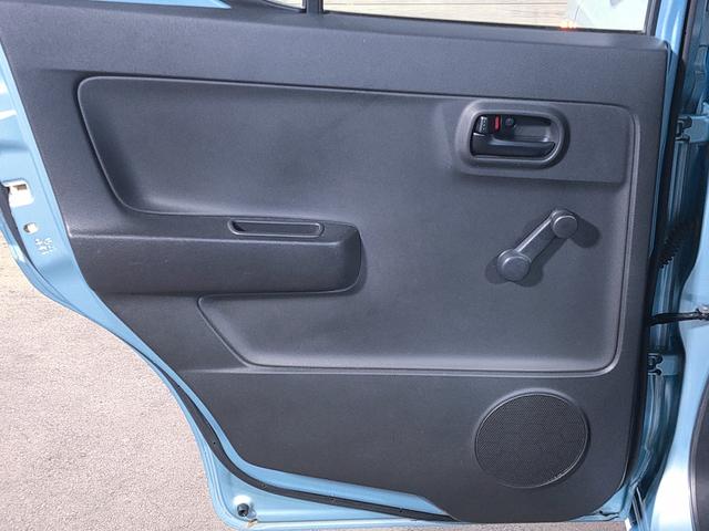 アルト F レーダーブレーキサポート装着車/5AGS/禁煙/衝突軽減/誤発進抑制/キーレス/13インチ社外アルミホイール/FM・AMラジオ付きCDプレイヤー/PS/PW/取扱説明書/記録簿/(37枚目)