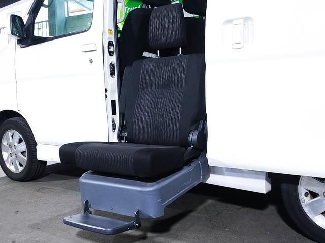 アトレーワゴン 　リヤシートリフトＳＡＩＩＩ／福祉車両／スマートアシスト／ハイルーフ／１３インチ純正アルミホイール／オートハイビーム／キーレス／ＣＤ／オートエアコン／取扱説明書／記録簿／（6枚目）