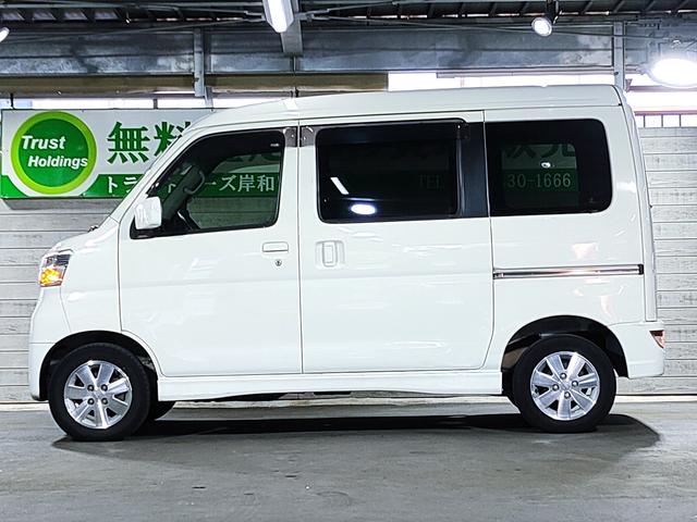 アトレーワゴン 　リヤシートリフトＳＡＩＩＩ／福祉車両／スマートアシスト／ハイルーフ／１３インチ純正アルミホイール／オートハイビーム／キーレス／ＣＤ／オートエアコン／取扱説明書／記録簿／（12枚目）