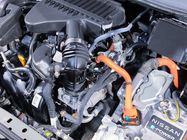 ノート Ｓ　ｅ－ＰＯＷＥＲ／禁煙／衝突軽減／社外ナビ／Ｂｒｕｅｔｏｏｔｈ対応／アラウンドビューモニター／バックカメラ／クリアランスソナー／プッシュスタート／スマートキー／オートエアコン／オートライト／ＥＴＣ／（69枚目）