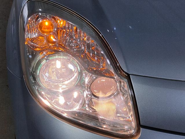 ヘッドライトに照度を妨げるような曇りはございません！