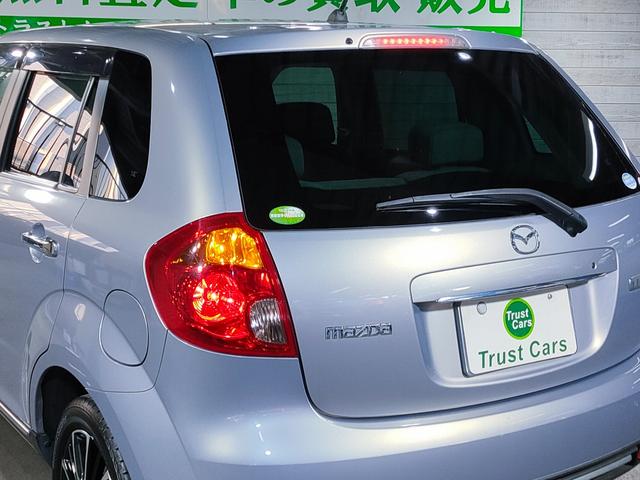 リヤガラスにはプライバシーガラス装着です！