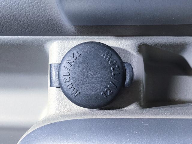 スクラムワゴン ＰＺターボ　ＩＣ付ターボ／禁煙／レーダーブレーキサポート／誤発進抑制／ナビ／地デジ／Ｂｌｕｅｔｏｏｔｈ対応／純正ドラレコ／パワスラ／純正ＡＷ／キセノン／フォグランプ／プッシュスタート／スマートキー／ＥＴＣ／（42枚目）