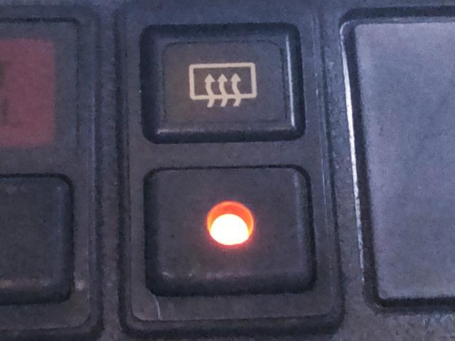 �����f�t�H�b�K�[�X�C�b�`�I