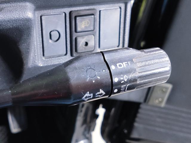 �w�b�h���C�g���E�B���J�[���o�[��