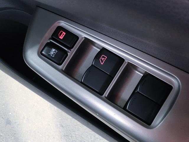 インプレッサ １５Ｓ　禁煙／１７インチアルミホイール／キーレス／フォグランプ／オートエアコン／電動格納ドアミラー／（26枚目）