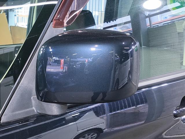 �{�f�B���F�̓d���i�[�h�A�~���[�I