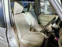 運転席シート座面に特に焦げ穴やシミはございません。