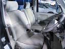 運転席シート座面に特に焦げ穴やシミはございません。