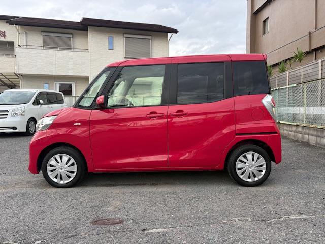 デイズルークス Ｘ　社外メモリーナビ　ワンセグＴＶ　全方向カメラ　ブルーツゥース対応ナビ　左パワースライドドア　ＥＴＣ車載器　スマートキー　Ｐスタート　黒革調シートカバー　アイドリングストップ（5枚目）