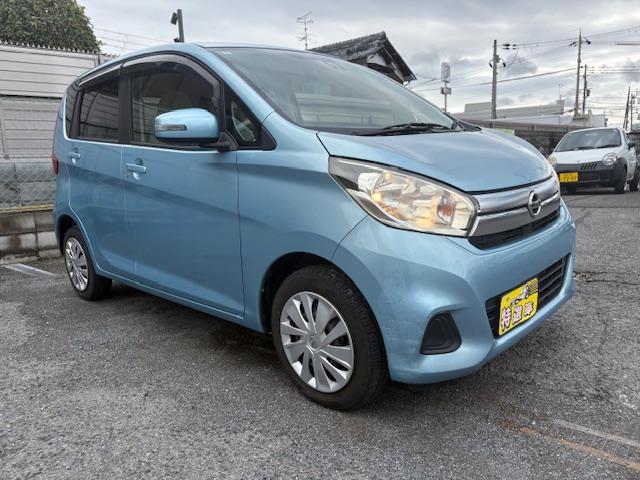 デイズ Ｘ　社外メモリーナビ　フルセグＴＶ　全方向カメラ　ブルーツゥース対応ナビ　ＥＴＣ車載器　スマートキー　Ｐスタート　アイドリングストップ　横滑り防止装置　オート電格ミラー　エマージェンシーブレーキ（3枚目）