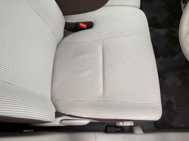 デイズ Ｘ　社外メモリーナビ　フルセグＴＶ　全方向カメラ　ブルーツゥース対応ナビ　ＥＴＣ車載器　スマートキー　Ｐスタート　アイドリングストップ　横滑り防止装置　オート電格ミラー　エマージェンシーブレーキ（18枚目）