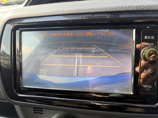 ヴィッツ 1.3F LEDエディション 純正メモリーナビ フルセグTV バックカメラ ドライブレコーダー ETC車載器 アイドリングストップ ステアリングスイッチ ワンオーナー買取入庫車両 オートライト オート電格ミラー 横滑り防止装置(10枚目)