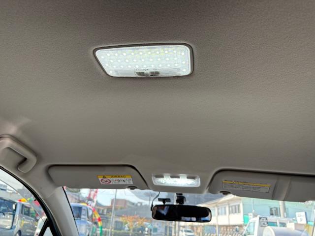 ヴィッツ 1.3F LEDエディション 純正メモリーナビ フルセグTV バックカメラ ドライブレコーダー ETC車載器 アイドリングストップ ステアリングスイッチ ワンオーナー買取入庫車両 オートライト オート電格ミラー 横滑り防止装置(21枚目)
