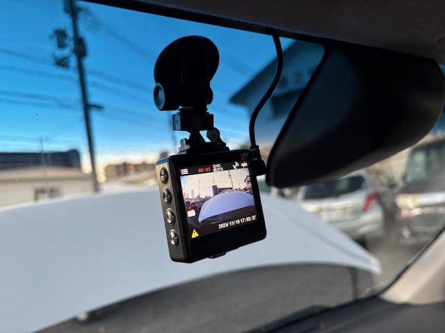 N-WGN Gコンフォートパッケージ 純正メモリーナビ ワンセグTV ブルーツゥース対応ナビ バックカメラ シートヒーター オートライト ドライブレコーダー スマートキー Pスタート タイヤは4本新品交換済 ETC車載器(18枚目)