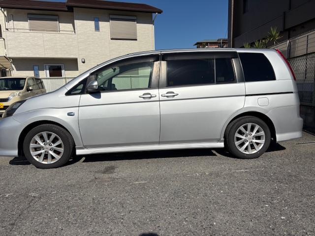 アイシス プラタナ 社外HDDナビ フルセグTV バックカメラ 後席モニター ETC車載器 HIDヘッド 左パワースライドドア パドルシフト 三列7人乗り スマートキー Pスタート 走行中TVOK 純正16AW(5枚目)