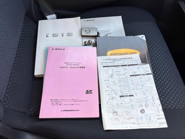 アイシス プラタナ 社外HDDナビ フルセグTV バックカメラ 後席モニター ETC車載器 HIDヘッド 左パワースライドドア パドルシフト 三列7人乗り スマートキー Pスタート 走行中TVOK 純正16AW(26枚目)