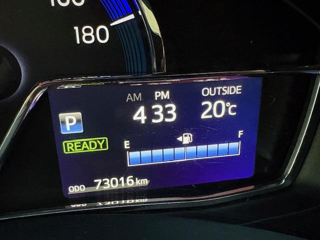 カローラフィールダー ハイブリッドG 純正SDナビ フルセグTV バックカメラ ブルーツゥース対応ナビ ETC車載器 黒革調シートカバー アイドリングストップ 横滑り防止装置 オートマチックハイビーム レーンアシスト 衝突軽減ブレーキ(14枚目)