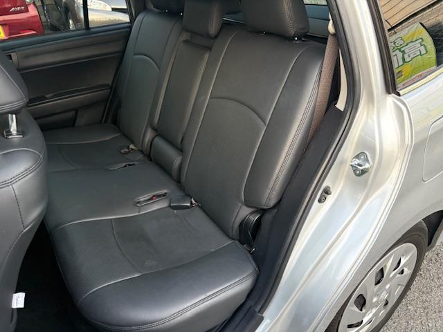 カローラフィールダー ハイブリッドG 純正SDナビ フルセグTV バックカメラ ブルーツゥース対応ナビ ETC車載器 黒革調シートカバー アイドリングストップ 横滑り防止装置 オートマチックハイビーム レーンアシスト 衝突軽減ブレーキ(22枚目)