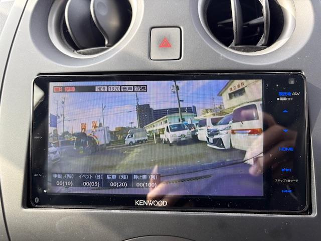 ノート 　社外メモリーナビ　フルセグＴＶ　ブルーツゥース対応ナビ　ドライブレコーダーナビ連動　ＥＴＣ車載器　スマートキー　Ｐスタート　アイドリングストップ　横滑り防止装置　レーンキープアシスト（12枚目）