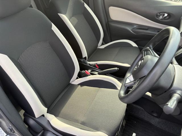 ノート 　社外メモリーナビ　フルセグＴＶ　ブルーツゥース対応ナビ　ドライブレコーダーナビ連動　ＥＴＣ車載器　スマートキー　Ｐスタート　アイドリングストップ　横滑り防止装置　レーンキープアシスト（18枚目）