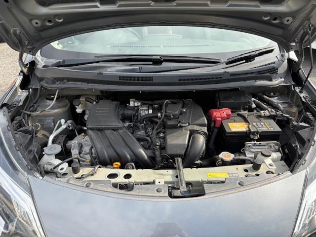 ノート 　社外メモリーナビ　フルセグＴＶ　ブルーツゥース対応ナビ　ドライブレコーダーナビ連動　ＥＴＣ車載器　スマートキー　Ｐスタート　アイドリングストップ　横滑り防止装置　レーンキープアシスト（22枚目）