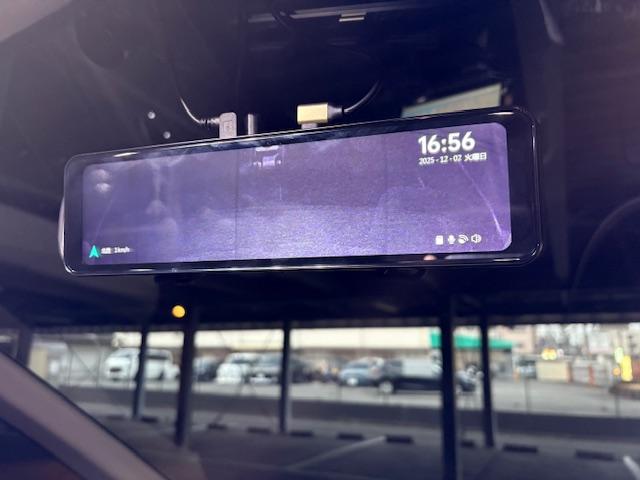 セレナ ハイウェイスター　Ｓ－ハイブリッド　純メモリーナビ　フルセグＴＶ　バックカメラ　前後カメラデジタルインナーミラー　ＥＴＣ車載器ナビ連動　室内ＬＥＤ電球　ブルーツゥース対応ナビ　クルーズコントロール　三列８人乗り　左パワースライドドア（13枚目）