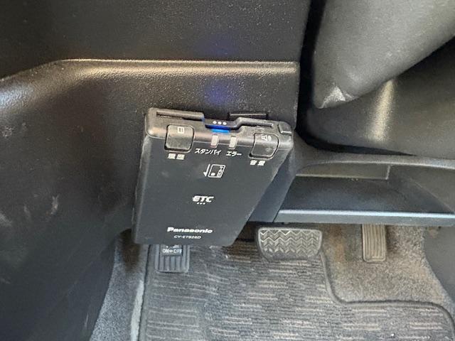 シエンタ DICE-G 純正メモリーナビ フルセグTV ブルーツゥース対応ナビ HIDヘッド 三列7人乗り 左パワースライドドア キーレス 保証書 取説 ナビ取説 フロントフォグランプ(12枚目)