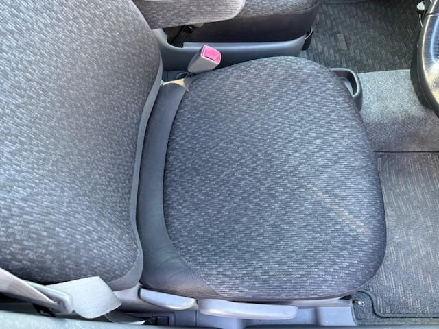 シエンタ DICE-G 純正メモリーナビ フルセグTV ブルーツゥース対応ナビ HIDヘッド 三列7人乗り 左パワースライドドア キーレス 保証書 取説 ナビ取説 フロントフォグランプ(15枚目)