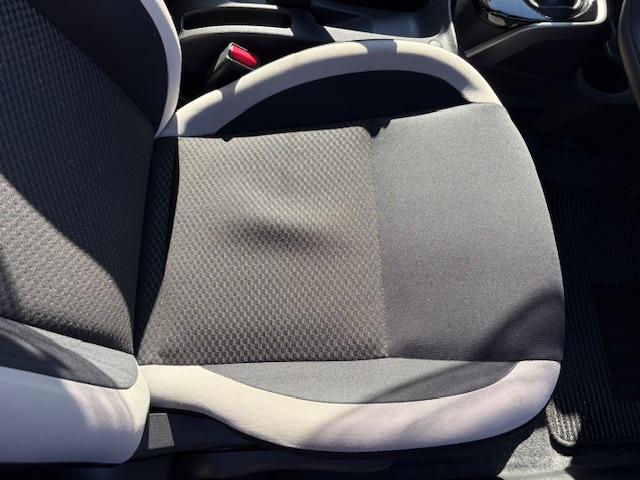 ノート e-パワー B 社外CDステレオ ETC車載器 アラウンドビューモニター スマートキー Pスタート 横滑り防止装置 コーナーセンサー 衝突軽減ブレーキ インテリルームミラー(17枚目)