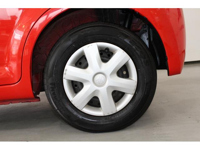 X Fパッケージ 弊社販売下取車 禁煙車 タイミングチェーン ベンチシート コラムシフト 運転席シートリフター 純正ナビ キーフリーシステム/イモビライザー ETC リアプライバシーガラス 車検R5/7 トヨタDラー保証書 記録簿有 取説 Sキー(14枚目)