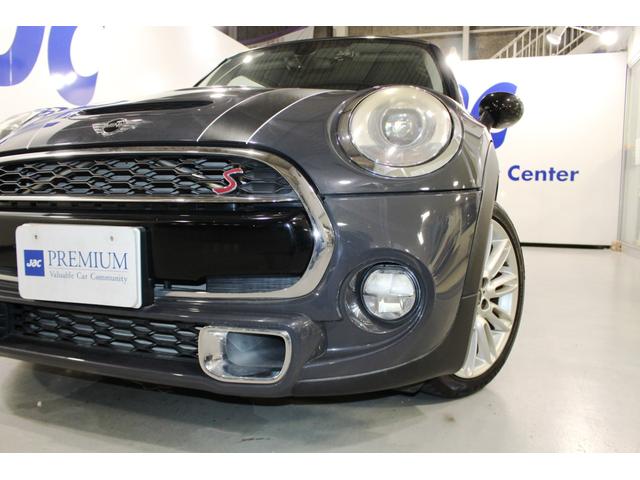 ＭＩＮＩ クーパーＳ★Ｆ５６ターボ★走行３５５６６ｋｍ★チリパッケージ　＜ライト・エキサイトメント・ストレージコンパートメントＰＫＧ★ＪＯＨＮＣＯＯＰＥＲＷＯＲＫＳ革巻ステア・クルコン・ドライビングモード・１０本ツインスポーク１７ＡＷ＞ＨＤＤナビ・シートヒーター・ＥＴＣ（47枚目）