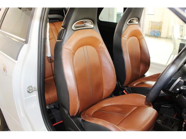 アバルト５００Ｃ ベースグレード☆エッセエッセＫＯＮＩキット装着車☆Ｔベルト・　テンショナー・ウォーターポンプ・ＬＬＣ交換済（Ｒ５／１０－７９５５０ｋｍ時記録簿有）レコードモンツァマフラー☆茶革スポーツシート☆ナビ・ＴＶ・バックモニター・ＥＴＣ・ドラレコ・リモコンキー☆検Ｒ８／７（26枚目）