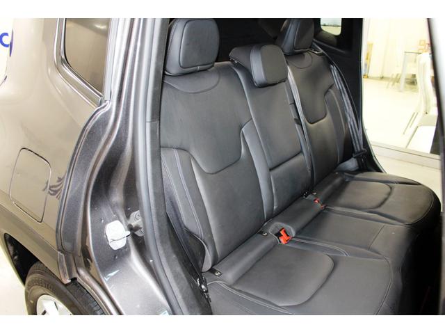 ジープ・レネゲード リミテッド★ターボ★ユーザー買取１オナ禁煙車★スマホ連携ナビ　セーフティサポート／アダプティブクルコン★ＬＥＤヘッド＆フォグ／オートライト／Ｒフォグ★黒本革シート／パワーシート／シートヒーター★革巻ステア／ヒーター付★ＵコネナビＤＴＶバックモニター★ＥＴＣ２．０（15枚目）