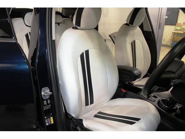 ＭＩＮＩ クーパーＳ　Ｅ　クロスオーバー　オール４★５人乗☆白ルーフ　★ルーフレール☆ユーザー買取１オナ禁煙車★ペッパーＰＫＧ（パーキングアシスト・ＰＤＣ・リアビューカメラ）★ＭＩＮＩコネクトナビ・ＳＯＳコール★シートヒーター★ＣＡＢＡＮＡ革調シートカバー☆ミラーＥＴＣ（18枚目）