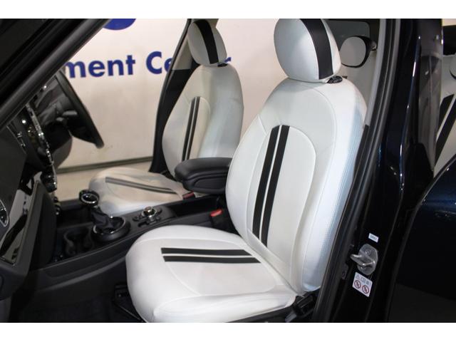 ＭＩＮＩ クーパーＳ　Ｅ　クロスオーバー　オール４★５人乗☆白ルーフ　★ルーフレール☆ユーザー買取１オナ禁煙車★ペッパーＰＫＧ（パーキングアシスト・ＰＤＣ・リアビューカメラ）★ＭＩＮＩコネクトナビ・ＳＯＳコール★シートヒーター★ＣＡＢＡＮＡ革調シートカバー☆ミラーＥＴＣ（22枚目）