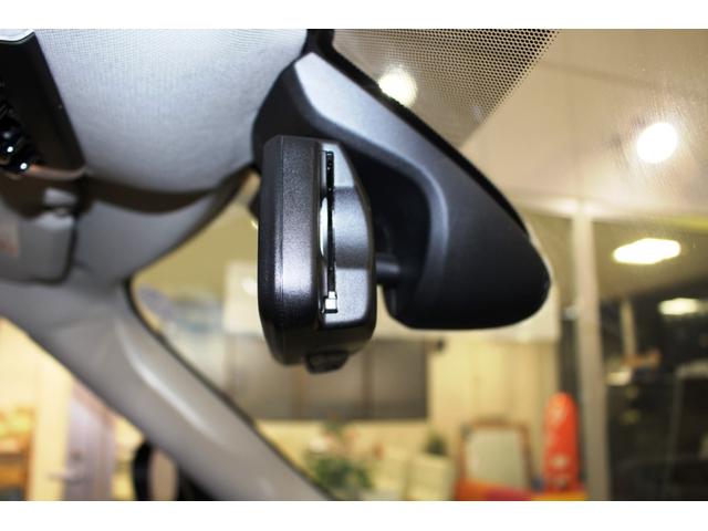 ＭＩＮＩ クーパーＳ　Ｅ　クロスオーバー　オール４★５人乗☆白ルーフ　★ルーフレール☆ユーザー買取１オナ禁煙車★ペッパーＰＫＧ（パーキングアシスト・ＰＤＣ・リアビューカメラ）★ＭＩＮＩコネクトナビ・ＳＯＳコール★シートヒーター★ＣＡＢＡＮＡ革調シートカバー☆ミラーＥＴＣ（46枚目）
