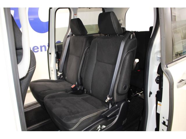 エスクァイア ハイブリッドＸｉ７人乗★ユーザー買取１オーナー禁煙車★　★左パワースライド／右イージークロージャードア★純ＯＰＳＤナビＴＶバックモニター（ＮＳＺＮ－Ｗ６４Ｔ）ＥＴＣ★純ＯＰコーナーセンサー★快適温熱シート（前席）★ＬＥＤヘッド／オートライト／Ｆフォグライト（17枚目）