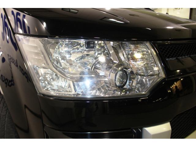 デリカＤ：５ Ｇ　プレミアム４ＷＤ☆１オナ禁煙車☆後席純９Ｗ型吊下モニター　☆クルコン☆両Ｐスラ＆Ｐバックドア☆ＨＩＤヘッド／オートライト／Ｆフォグ☆メッキドアミラー＆ハンドル☆純１８ＡＷ☆純ナビＲｏｃｋｆｏｒｄＦｏｓｇａｔｅプレミアムサウンド／マルチアラウンドモニターＥＴＣ（13枚目）
