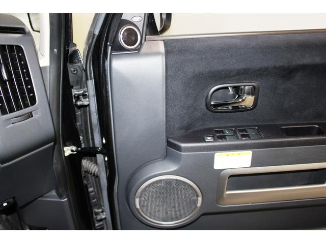 デリカＤ：５ Ｇ　プレミアム４ＷＤ☆１オナ禁煙車☆後席純９Ｗ型吊下モニター　☆クルコン☆両Ｐスラ＆Ｐバックドア☆ＨＩＤヘッド／オートライト／Ｆフォグ☆メッキドアミラー＆ハンドル☆純１８ＡＷ☆純ナビＲｏｃｋｆｏｒｄＦｏｓｇａｔｅプレミアムサウンド／マルチアラウンドモニターＥＴＣ（29枚目）