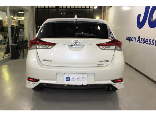 オーリス ＲＳ☆純正エアロ＆Ｆグリル６速Ｍ／Ｔ★走行８７７９ｋｍ禁煙車　☆セーフティセンスＣ（プリクラ・ＬＤＡ・Ａハイビーム）☆ＬＥＤヘッド／オートライト／Ｆフォグ☆純１６ＡＷ☆カーボン調インパネ☆純ナビ・ＴＶ／ＳＤ／ＢＴ／Ｂモニター☆スマートキー／Ｐスタート☆ドラレコ（5枚目）
