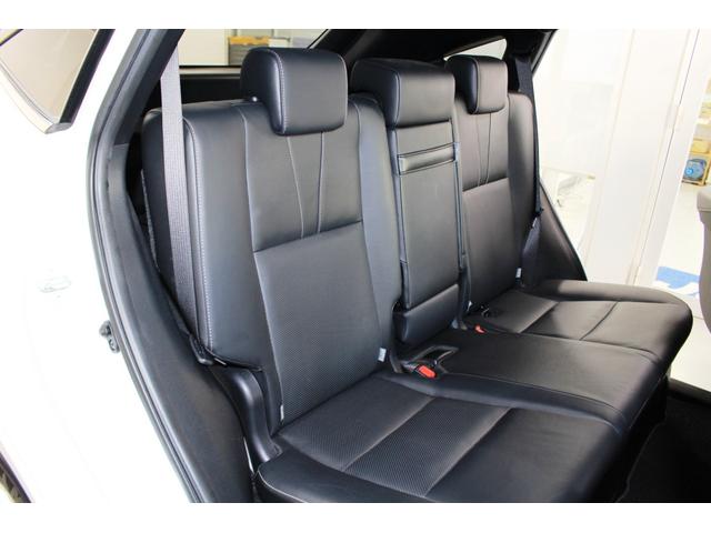 ハリアー エレガンスMOPパノラマムーンルーフ・黒本革電動シート禁煙車 ★1オーナー★MOP★ナビTVバックモニターBlu-rayUSB/AUX★快適温熱シート★電動ロールシェード★クリソナ/バックソナ★LEDヘッド&Fフォグ★純17AW★スマートキー/Pスタート★ETC(20枚目)