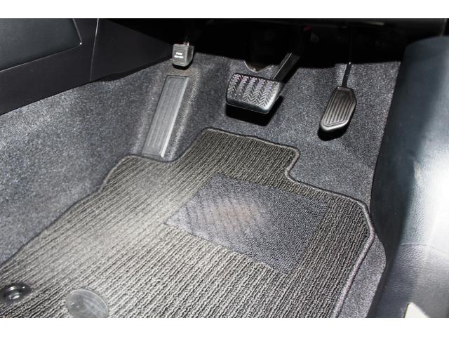 ハリアー エレガンスMOPパノラマムーンルーフ・黒本革電動シート禁煙車 ★1オーナー★MOP★ナビTVバックモニターBlu-rayUSB/AUX★快適温熱シート★電動ロールシェード★クリソナ/バックソナ★LEDヘッド&Fフォグ★純17AW★スマートキー/Pスタート★ETC(29枚目)
