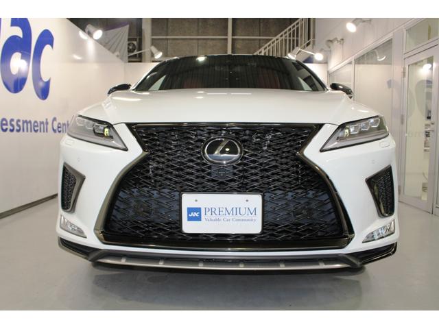 RX RX300 Fスポーツ☆ユーザー買取1オナ禁煙車☆R2後期型 MOPパノラマルーフ/ルーフレール・360°モニター☆純SDナビ/プレミアムサウンドDTV・Blu-ray・スマホ連携☆赤革スポーツシート電動ヒーター&エアシート☆セーフティシステム+BSM・HUD(2枚目)