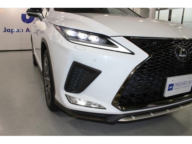 RX RX300 Fスポーツ☆ユーザー買取1オナ禁煙車☆R2後期型 MOPパノラマルーフ/ルーフレール・360°モニター☆純SDナビ/プレミアムサウンドDTV・Blu-ray・スマホ連携☆赤革スポーツシート電動ヒーター&エアシート☆セーフティシステム+BSM・HUD(11枚目)