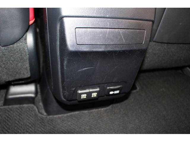 RX RX300 Fスポーツ☆ユーザー買取1オナ禁煙車☆R2後期型 MOPパノラマルーフ/ルーフレール・360°モニター☆純SDナビ/プレミアムサウンドDTV・Blu-ray・スマホ連携☆赤革スポーツシート電動ヒーター&エアシート☆セーフティシステム+BSM・HUD(21枚目)