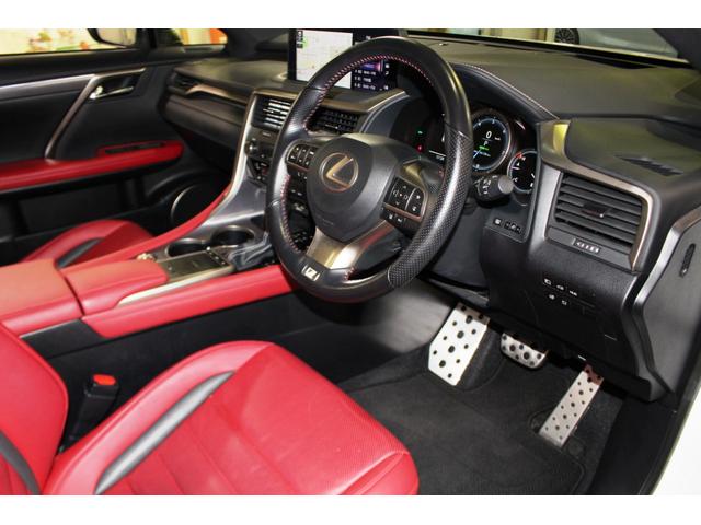 RX RX300 Fスポーツ☆ユーザー買取1オナ禁煙車☆R2後期型 MOPパノラマルーフ/ルーフレール・360°モニター☆純SDナビ/プレミアムサウンドDTV・Blu-ray・スマホ連携☆赤革スポーツシート電動ヒーター&エアシート☆セーフティシステム+BSM・HUD(24枚目)