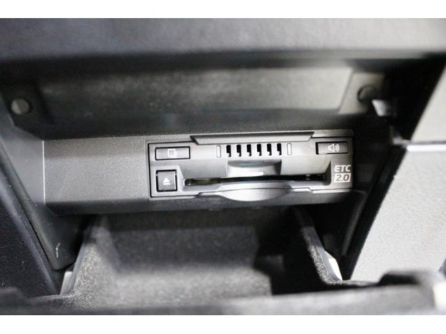 RX RX300 Fスポーツ☆ユーザー買取1オナ禁煙車☆R2後期型 MOPパノラマルーフ/ルーフレール・360°モニター☆純SDナビ/プレミアムサウンドDTV・Blu-ray・スマホ連携☆赤革スポーツシート電動ヒーター&エアシート☆セーフティシステム+BSM・HUD(42枚目)