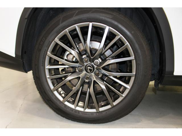 RX RX300 Fスポーツ☆ユーザー買取1オナ禁煙車☆R2後期型 MOPパノラマルーフ/ルーフレール・360°モニター☆純SDナビ/プレミアムサウンドDTV・Blu-ray・スマホ連携☆赤革スポーツシート電動ヒーター&エアシート☆セーフティシステム+BSM・HUD(46枚目)