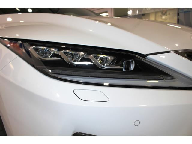 RX RX300 Fスポーツ☆ユーザー買取1オナ禁煙車☆R2後期型 MOPパノラマルーフ/ルーフレール・360°モニター☆純SDナビ/プレミアムサウンドDTV・Blu-ray・スマホ連携☆赤革スポーツシート電動ヒーター&エアシート☆セーフティシステム+BSM・HUD(54枚目)